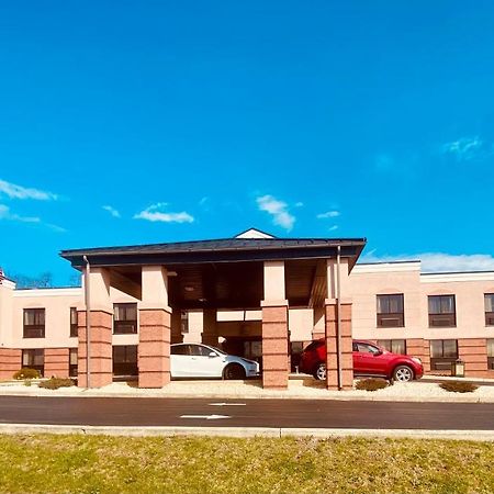 Quality Inn & Suites Kearneysville - Martinsburg Exterior foto